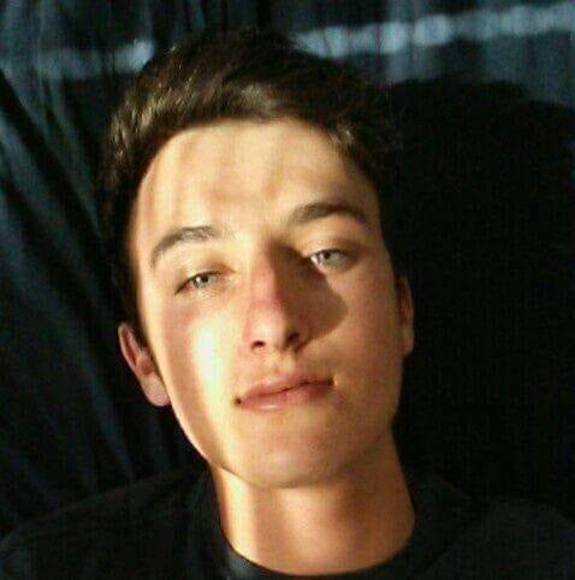 Profile Picture of Levi Andreadis (@lbev0143) on Poshmark