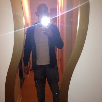 Profile Picture of Darrell Heath (@gearstickmonkey) on Twitter