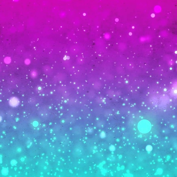 Profile Picture of Lily Bixler (@bixler_lil) on Poshmark