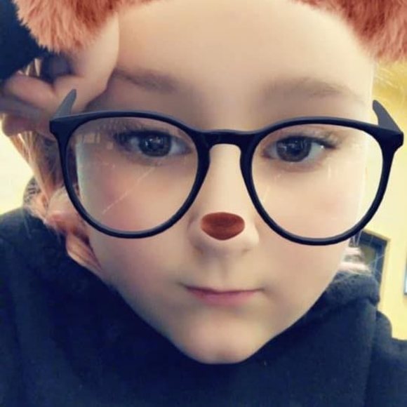 Profile Picture of Avery Hellickson (@averyhellickson) on Poshmark