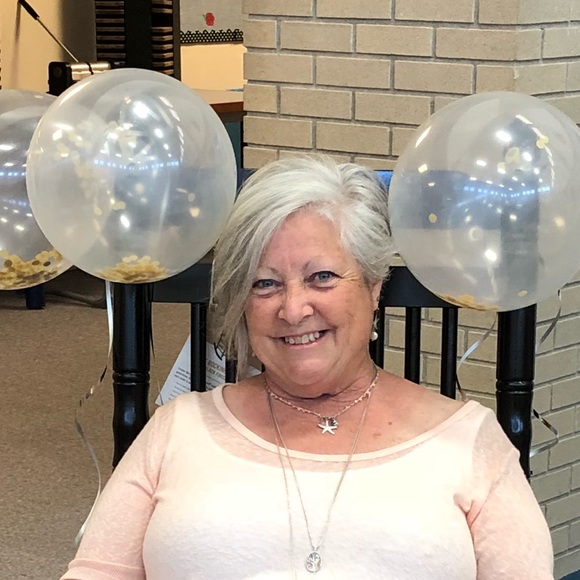 Profile Picture of Pamela Cooper (@pgcooper56) on Poshmark