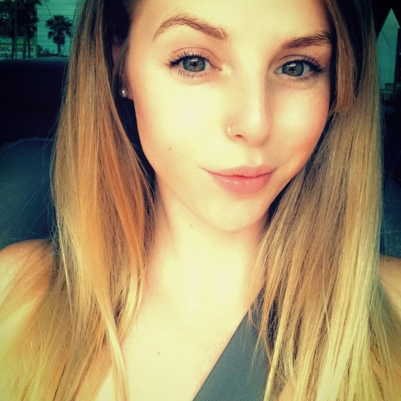 Profile Picture of Megan Stepp (@megankitty) on Poshmark