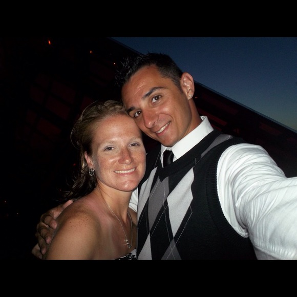 Profile Picture of Kelly Stuthman (@kelly_sue) on Poshmark