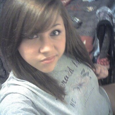 Profile Picture of Desirae Lee Bland (@@DezieRay) on Twitter