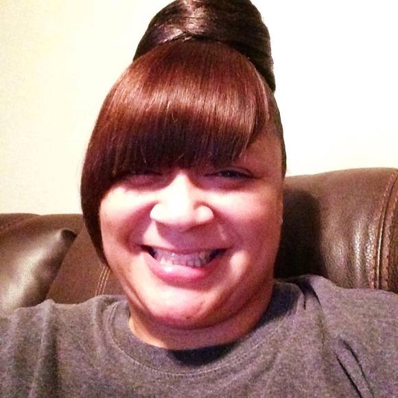 Profile Picture of Mary Guilbeaux (@maryguilbeaux) on Poshmark