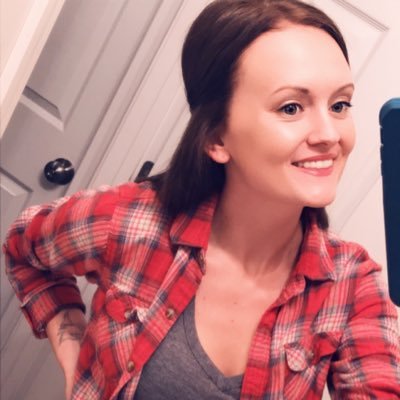 Profile Picture of carlene wren (@_theycallme_cc) on Twitter