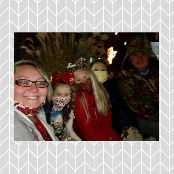 Profile Picture of Destinie Munyon (@dezzymae91) on Poshmark