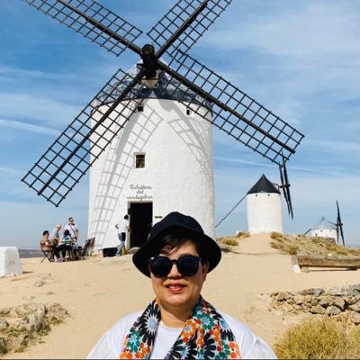 Profile Picture of Flora Chu (@FloraChu10) on Twitter