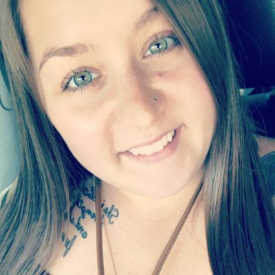 Profile Picture of Fifty Shades Of Hay 🌻 (@hailey_haner) on Twitter