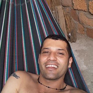 Profile Picture of Alex Blandon Bladon (@alexblandon.bladon) on Facebook