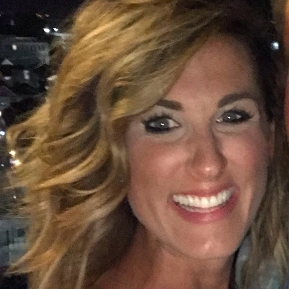 Profile Picture of Jody Pugh (@jogrz84) on Poshmark