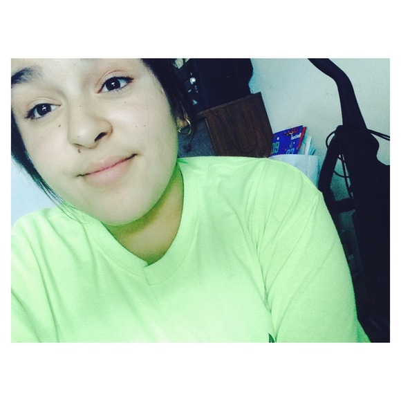 Profile Picture of Lisette Sanchez (@lisette123) on Poshmark