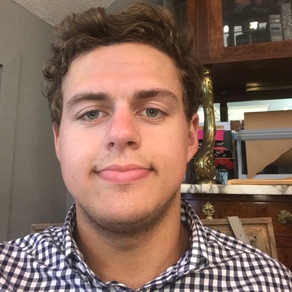 Profile Picture of Jeremy Barr (@buffalobrrr) on Poshmark