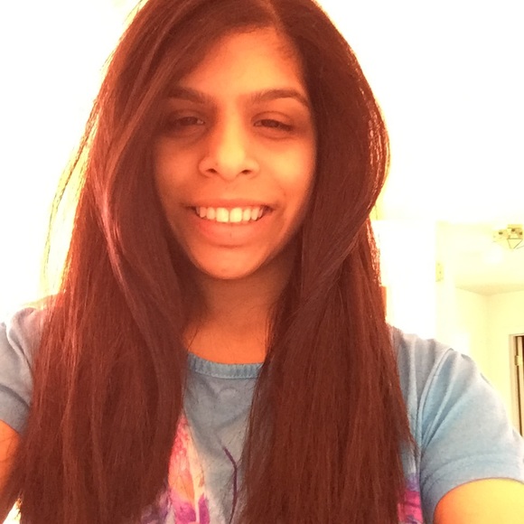 Profile Picture of Rumsha Jafry (@rumshajafry) on Poshmark
