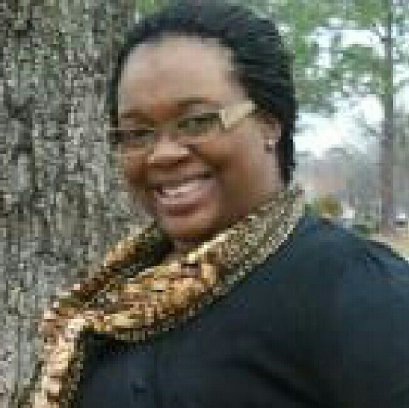 Profile Picture of Ashlee Wiley (@ashleeelder2004) on Poshmark