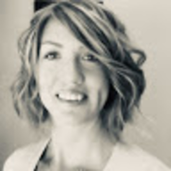 Profile Picture of Mandy Arterburn (@mandy9541) on Poshmark