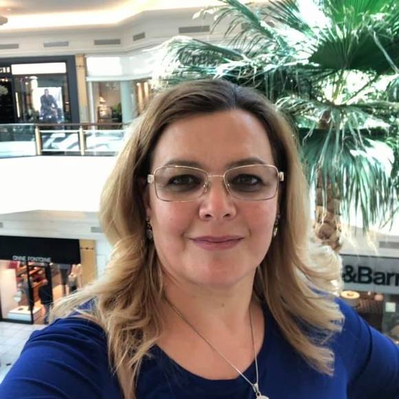 Profile Picture of Nerimane Latifi (@nerimanelatifi) on Poshmark