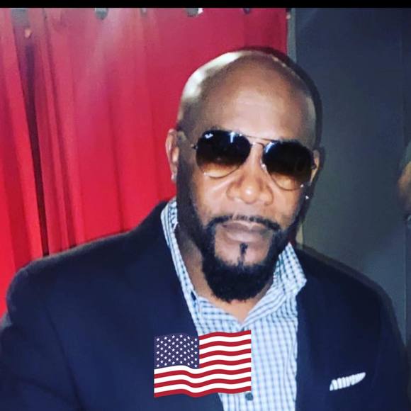 Profile Picture of Dennis Perry (@bigdogryder05) on Poshmark