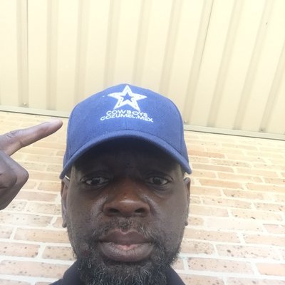 Profile Picture of Larry Singleton (@LarrySi97906993) on Twitter