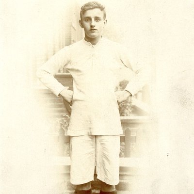 Profile Picture of Christopher Bailey  💙 (@DrCDBailey) on Twitter