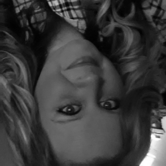 Profile Picture of Jamie Knapp (@jasonswifey1011) on Poshmark