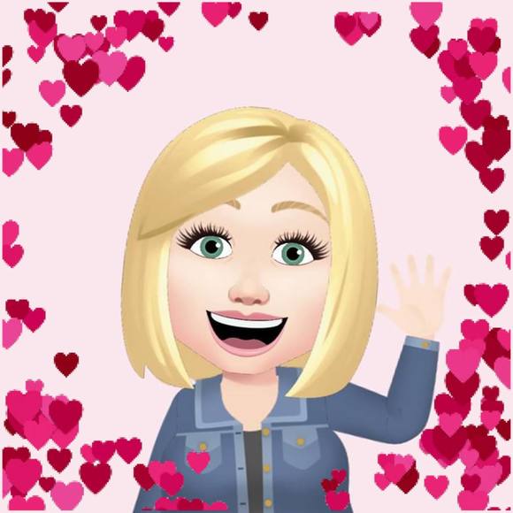 Profile Picture of Eileen Brzozowski (@bskitexas) on Poshmark