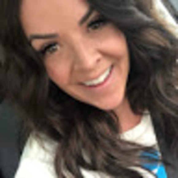 Profile Picture of Jill Halbasch (@jchalbasch) on Poshmark