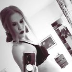 Profile Picture of Cassandra Schmid (@lotuslovehealingblog) on Instagram