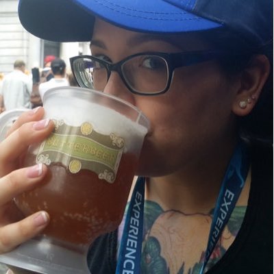 Profile Picture of Kimberly Callahan (@BeagleJuiceX3) on Twitter