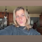 Profile Picture of Julia Henning (@julia.henning.100) on Facebook