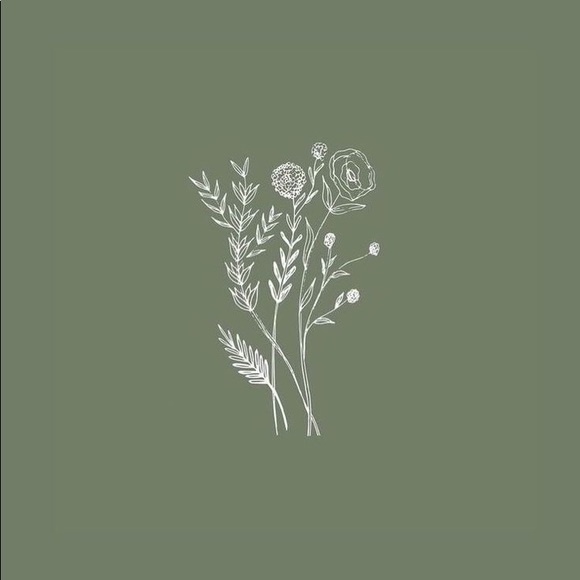 Profile Picture of Kristen Gulyas (@kristen_gulyas) on Poshmark