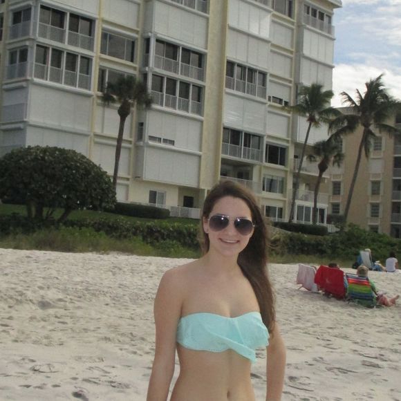 Profile Picture of Vk Marsengill (@vkmarsengill) on Poshmark