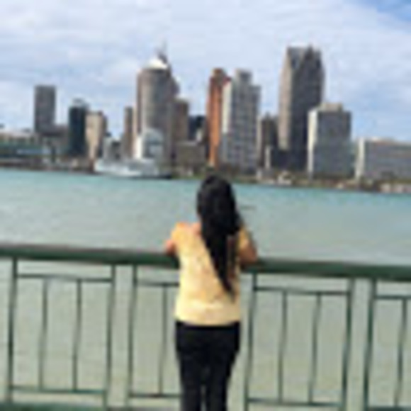 Profile Picture of Hetvi Patel (@hetvi_patel) on Poshmark