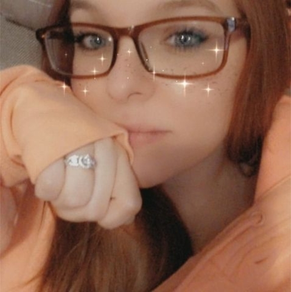 Profile Picture of Rebecca Wrigley (@rebeccawrigley7) on Poshmark