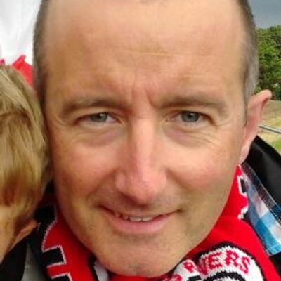 Profile Picture of Peter Scully (@peadaroscolai) on Twitter