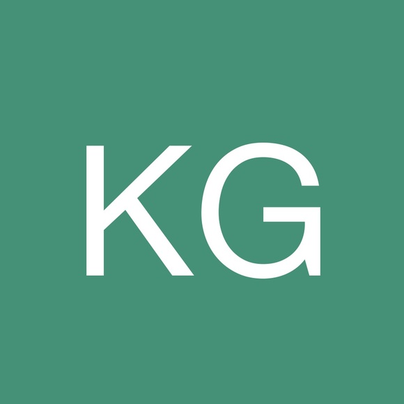 Profile Picture of Kate Garroway (@kategnyc) on Poshmark