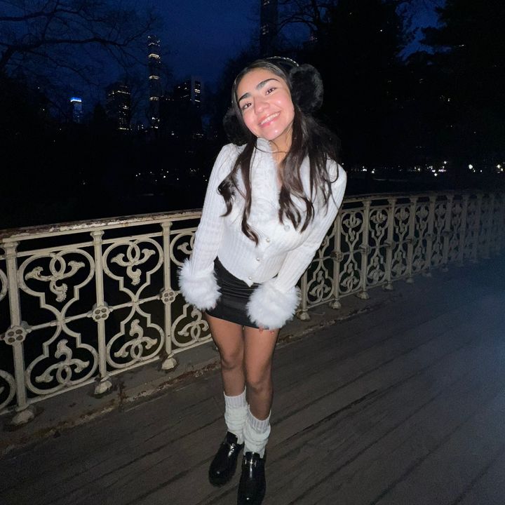 Profile Picture of stephanie:) (@stephaniegabrielaaa) on Tiktok