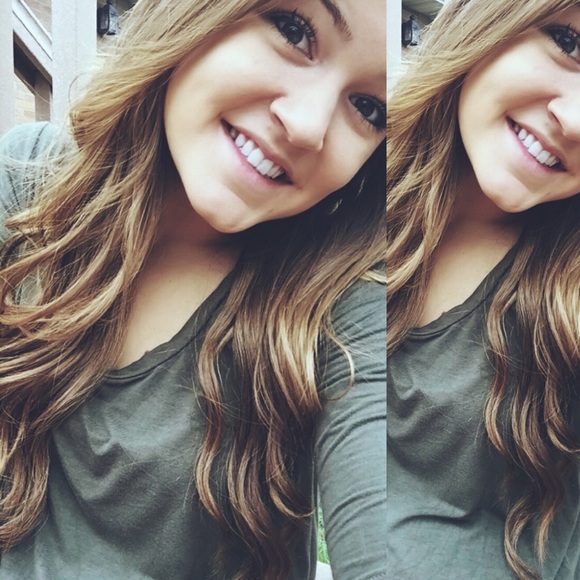 Profile Picture of Nicole Berning (@coley711) on Poshmark