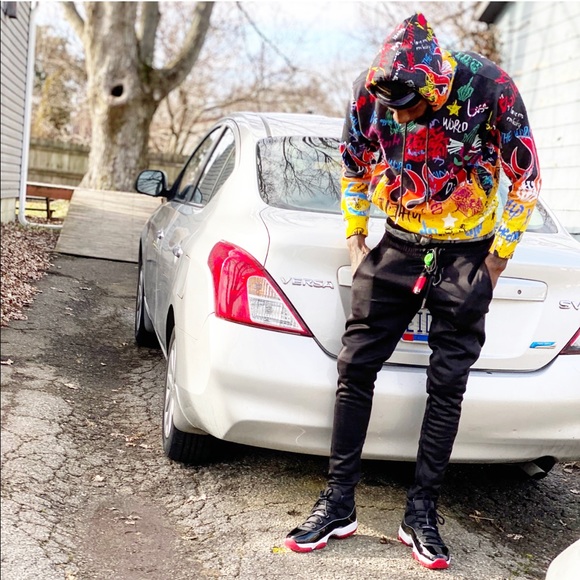 Profile Picture of James Davis (@jizzlegtm614) on Poshmark