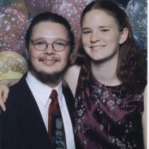 Profile Picture of Larry And Mandi (@larryandmandi) on Myspace