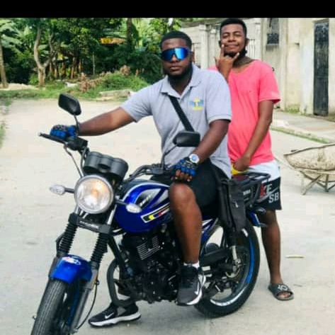 Profile Picture of Terry (@terrygraterol1995) on Tiktok