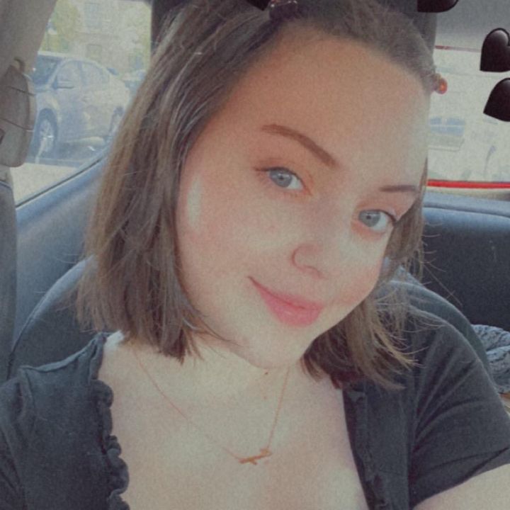 anna - Tiktok Profile Picture of anna (@annacorinn) on Tiktok