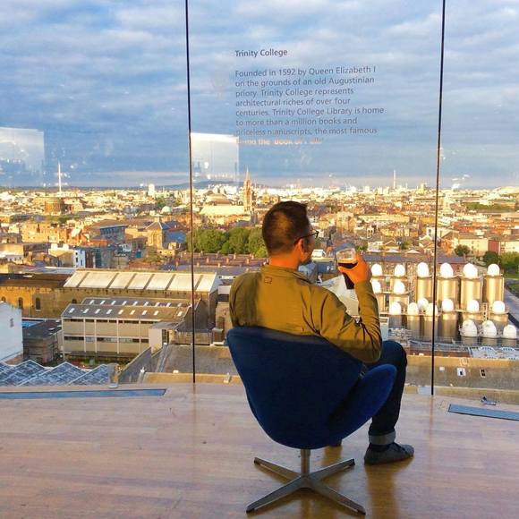 Profile Picture of Richard Woo (@rpw1283) on Poshmark