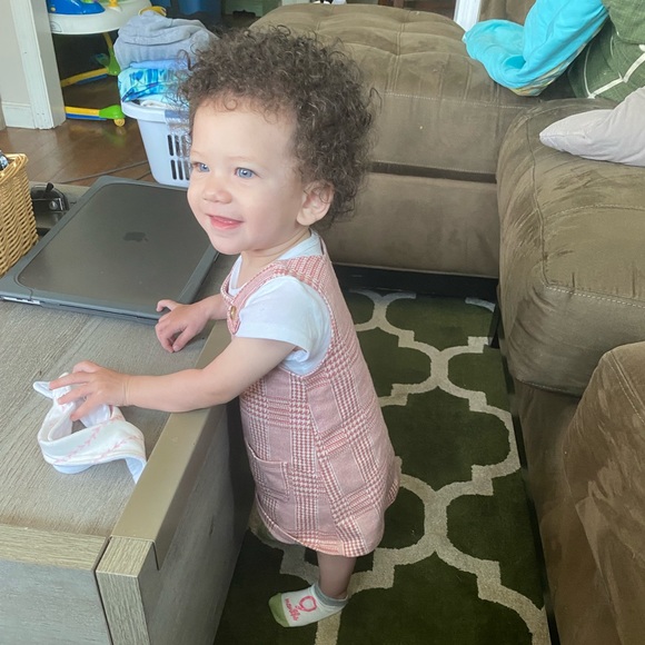 Profile Picture of Ingrid Hoitsma (@ingridhoitsma) on Poshmark