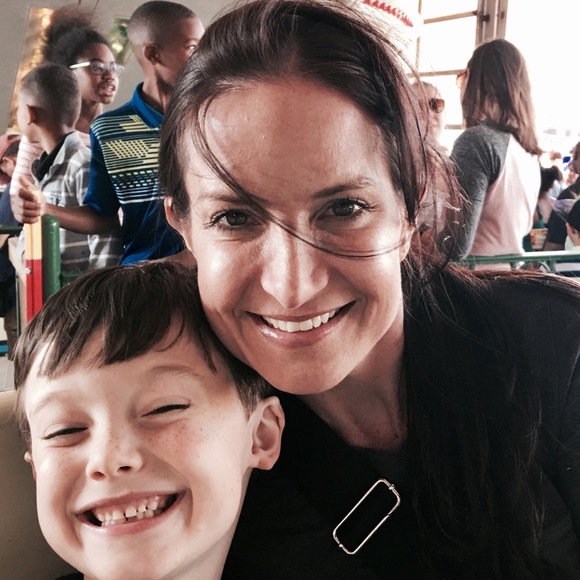 Profile Picture of Trisha Canuso (@trcanuso) on Poshmark