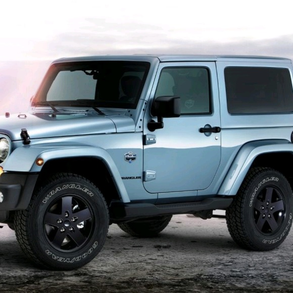 Profile Picture of Cheska Almanzar (@cheskaalmanzar) on Poshmark