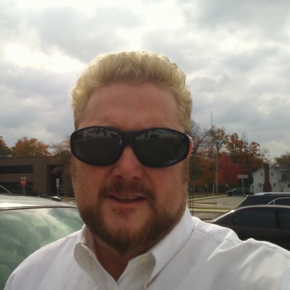 Profile Picture of Steven Olsen (@steveo2fun) on Poshmark
