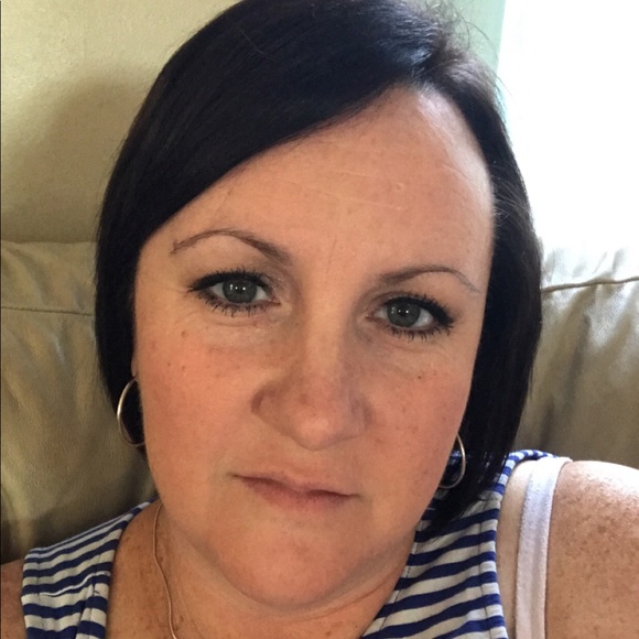 Profile Picture of Jennifer Rimes (@jrimes77) on Poshmark