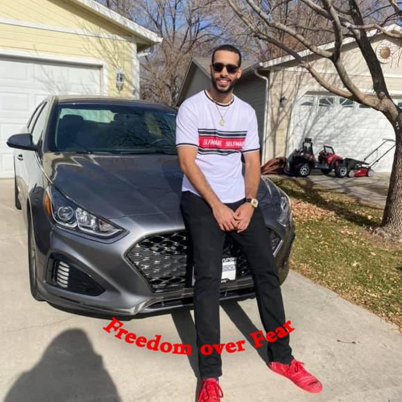 Profile Picture of Jairo Lopez (@jvl52240) on Poshmark