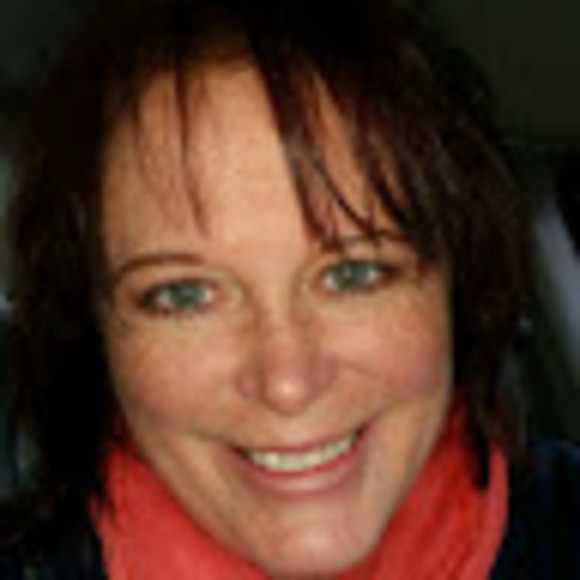 Profile Picture of Shawna Ludwig (@scludwig1) on Poshmark